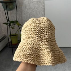 H&M Divided straw raffia bucket sun hat, size M/56